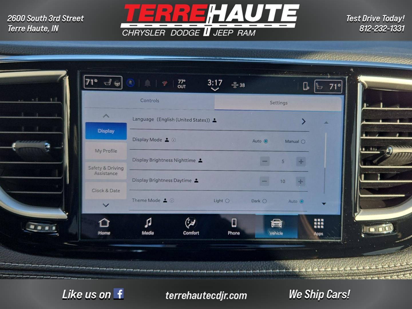 2026 Chrysler Pacifica Select