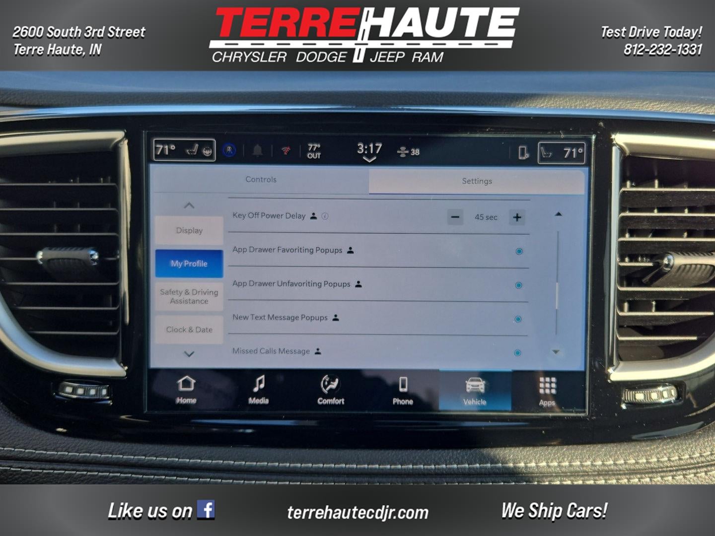 2026 Chrysler Pacifica Select