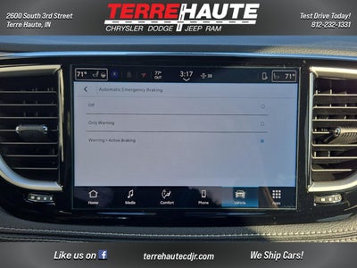 2026 Chrysler Pacifica Select