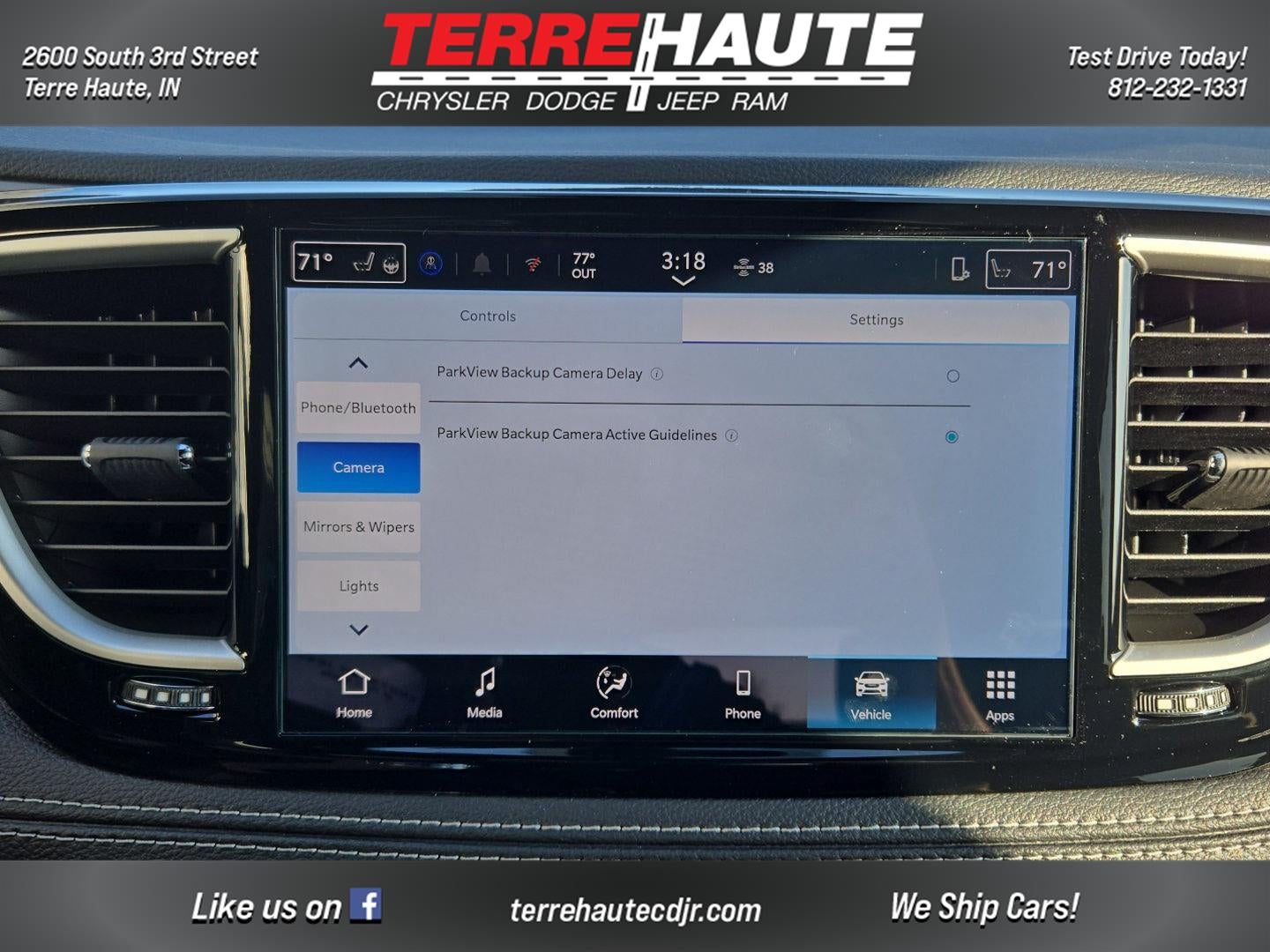 2026 Chrysler Pacifica Select