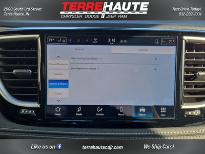 2026 Chrysler Pacifica Select