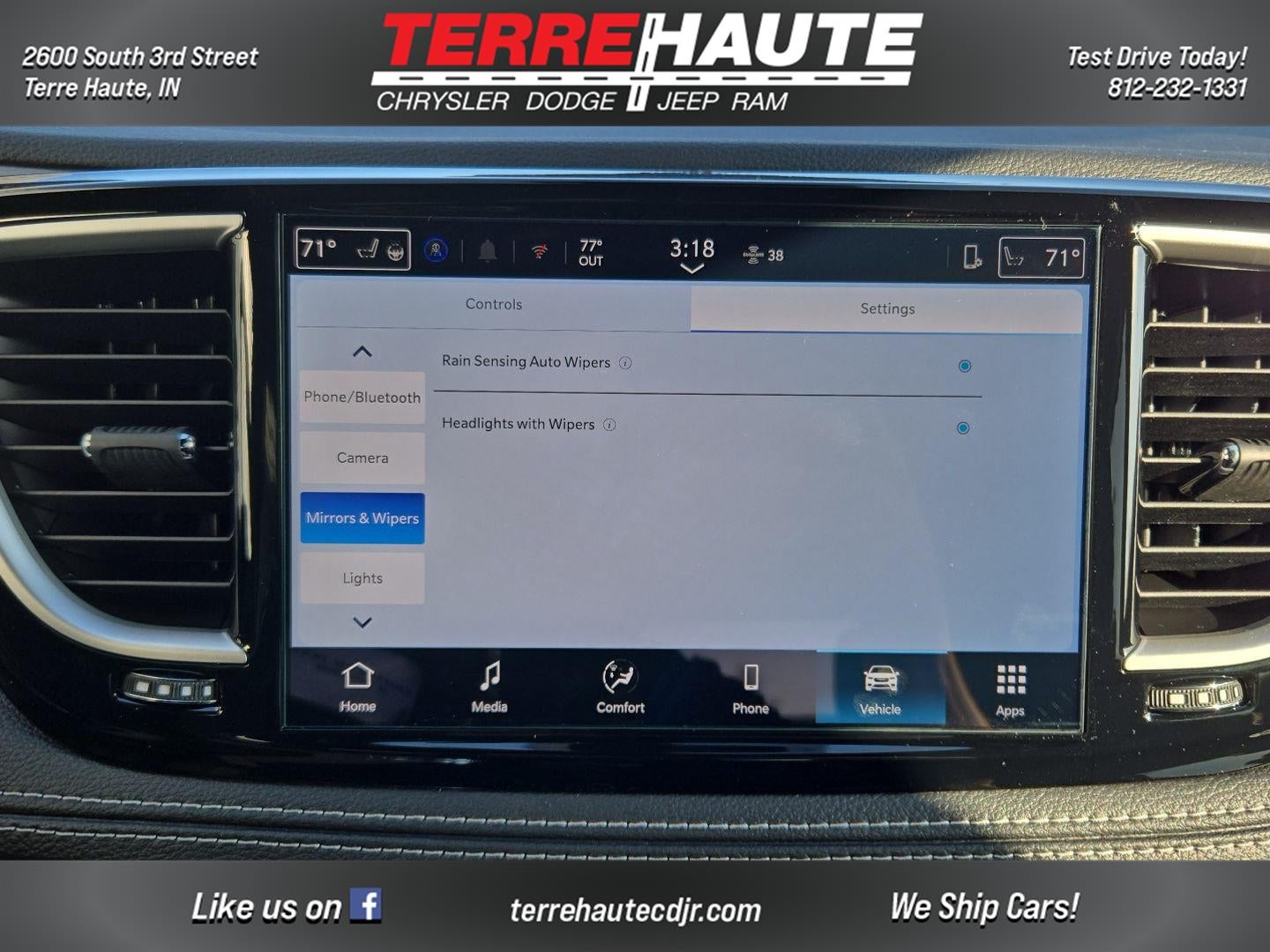 2026 Chrysler Pacifica Select