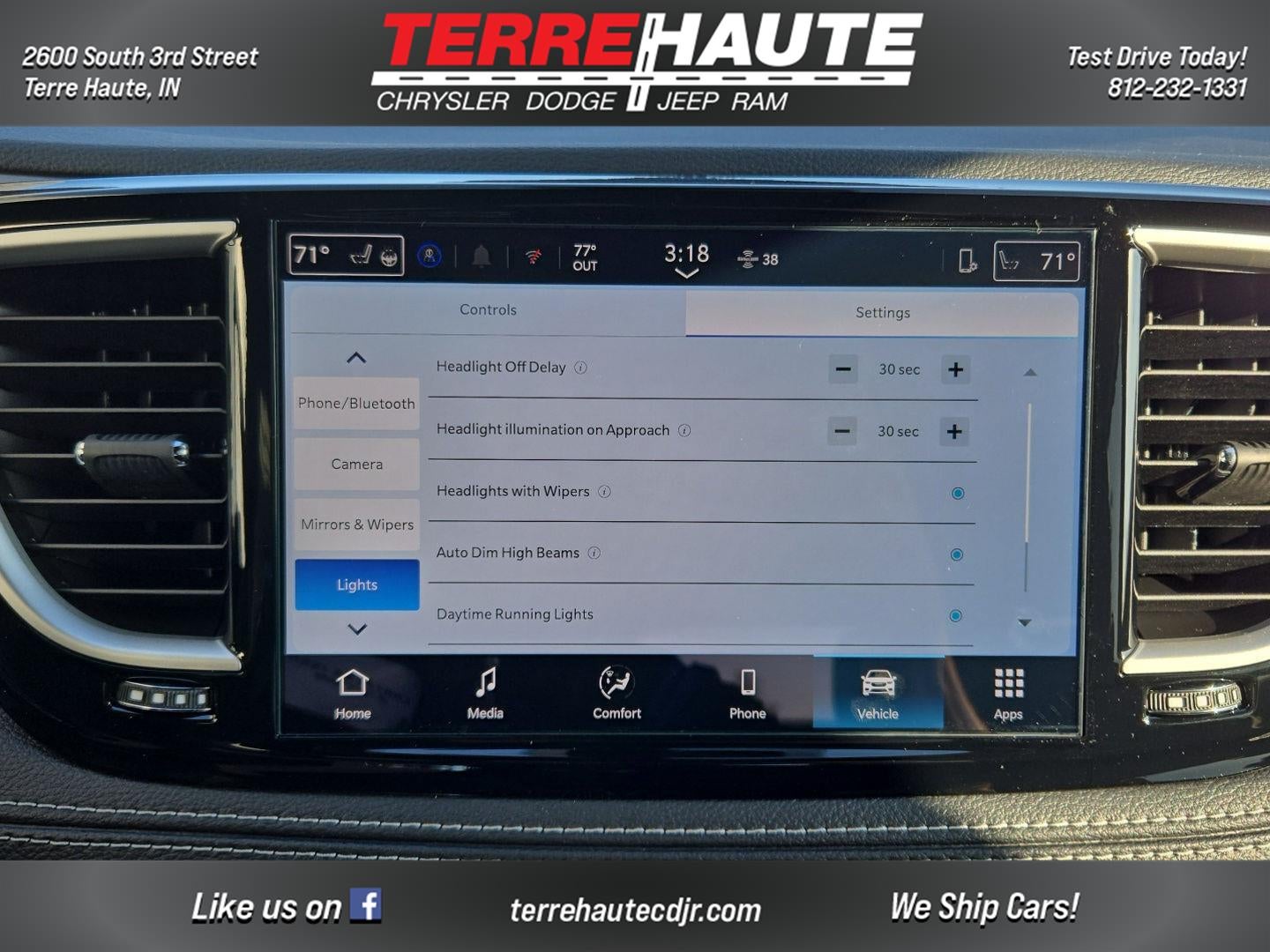 2026 Chrysler Pacifica Select