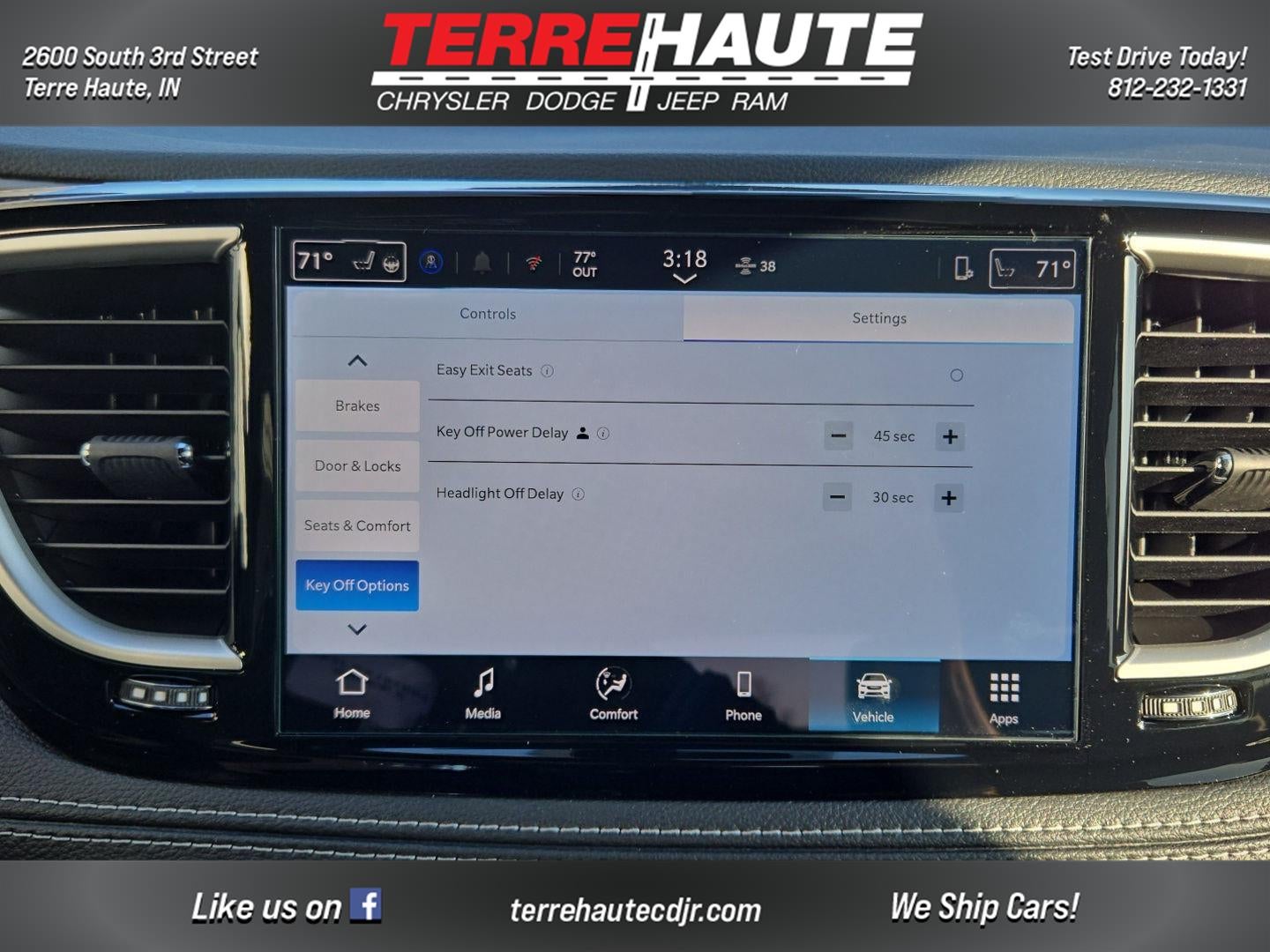 2026 Chrysler Pacifica Select