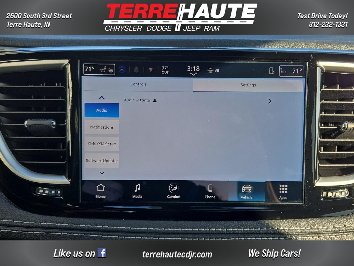 2026 Chrysler Pacifica Select