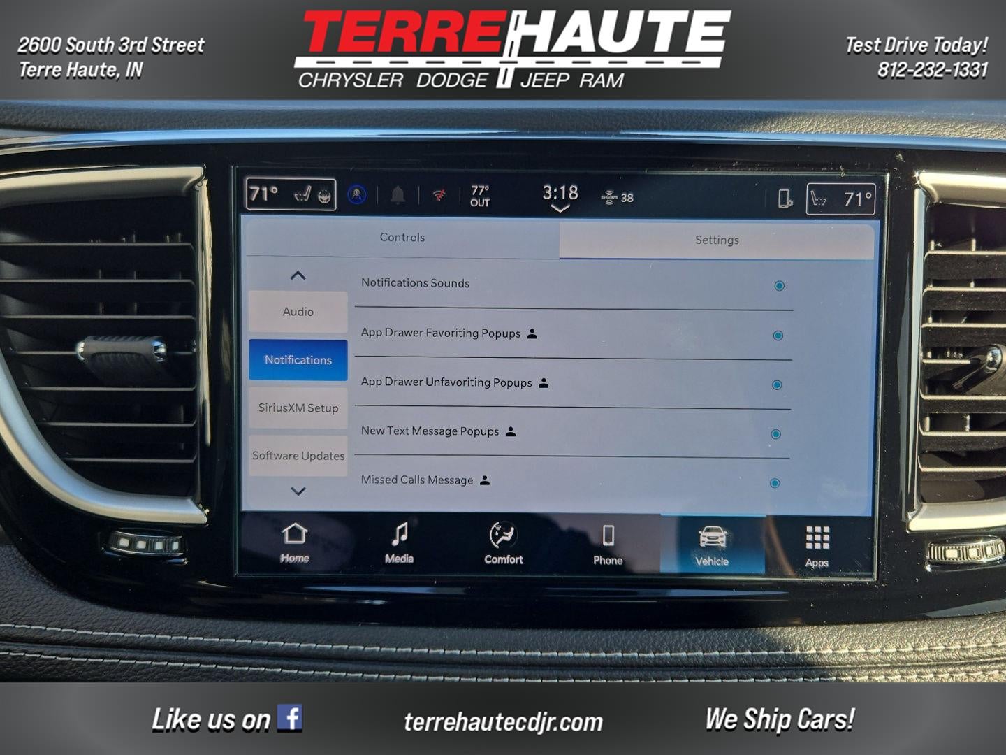 2026 Chrysler Pacifica Select