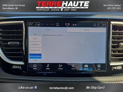 2026 Chrysler Pacifica Select