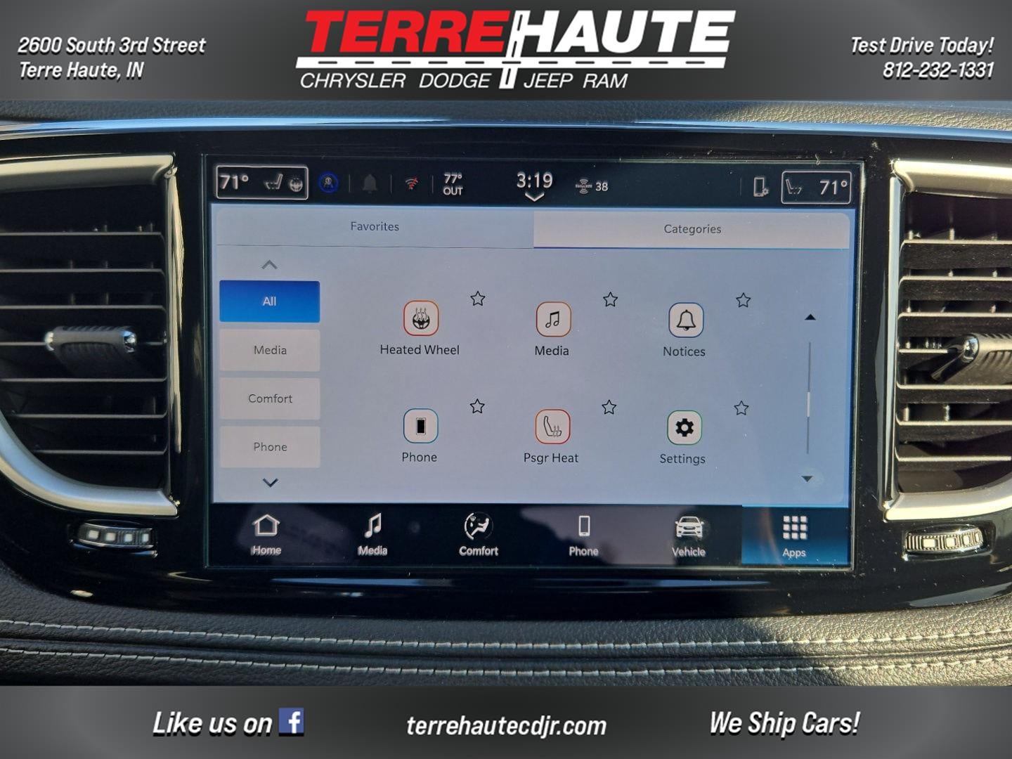 2026 Chrysler Pacifica Select