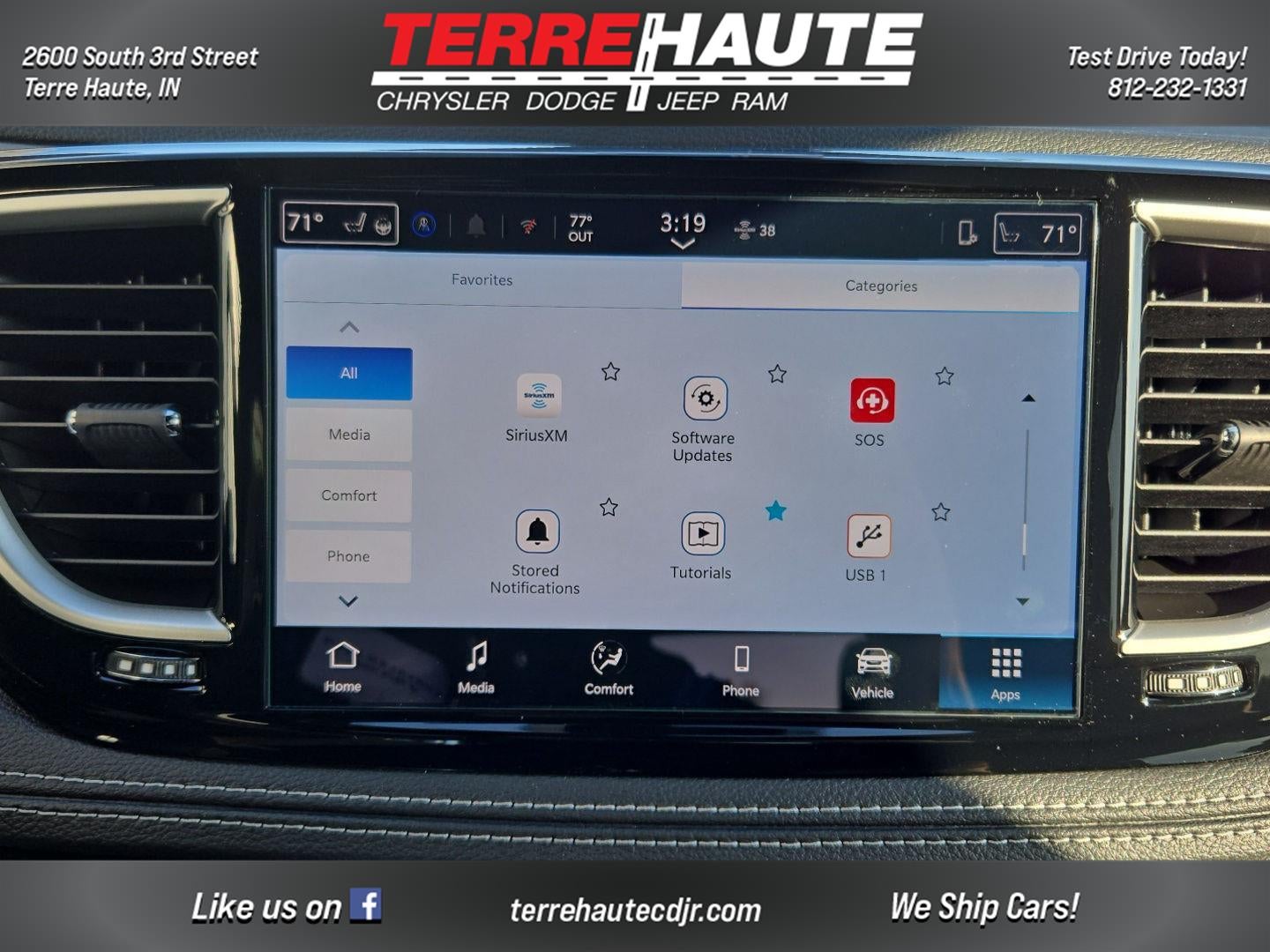 2026 Chrysler Pacifica Select