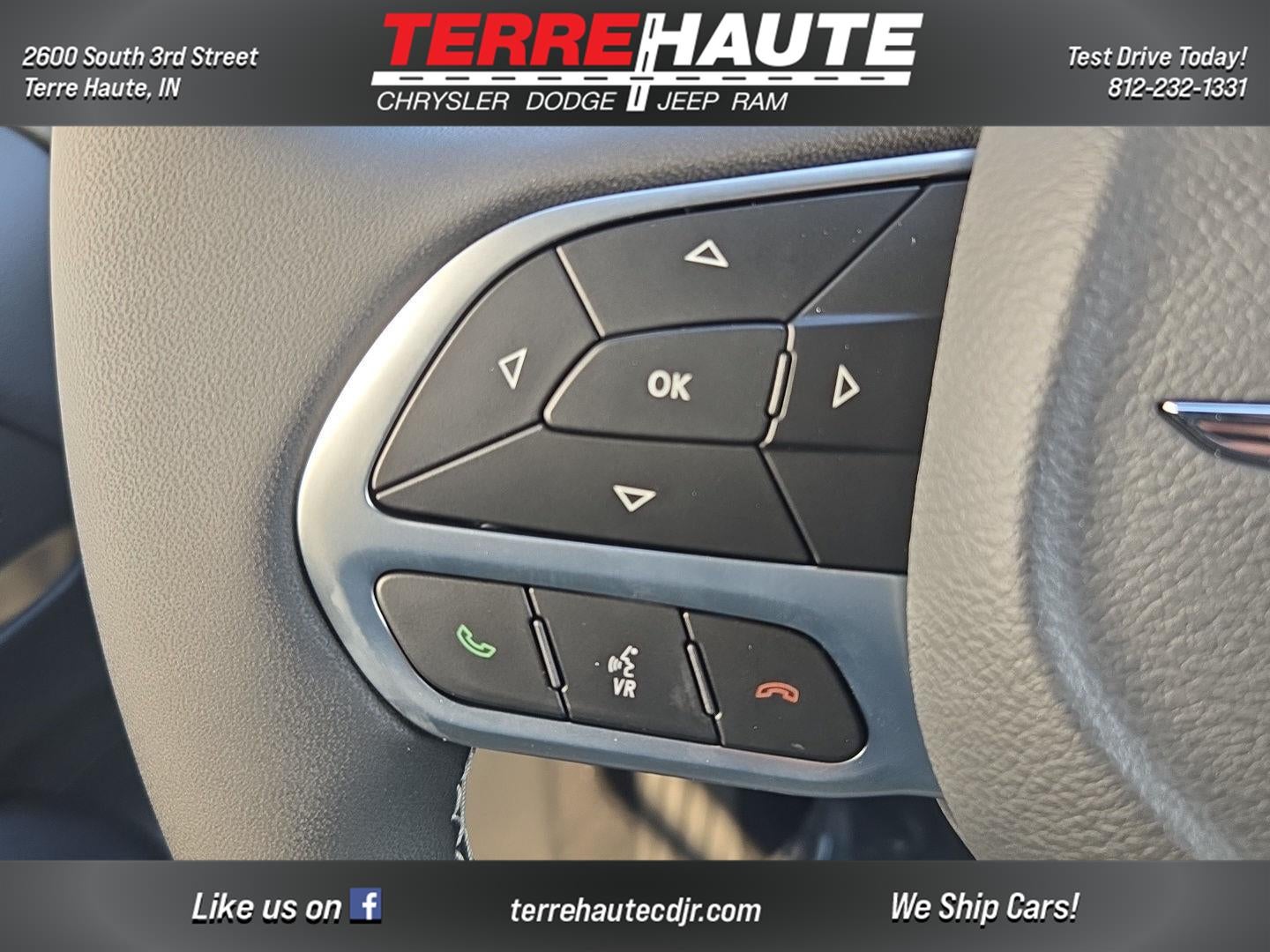 2026 Chrysler Pacifica Select