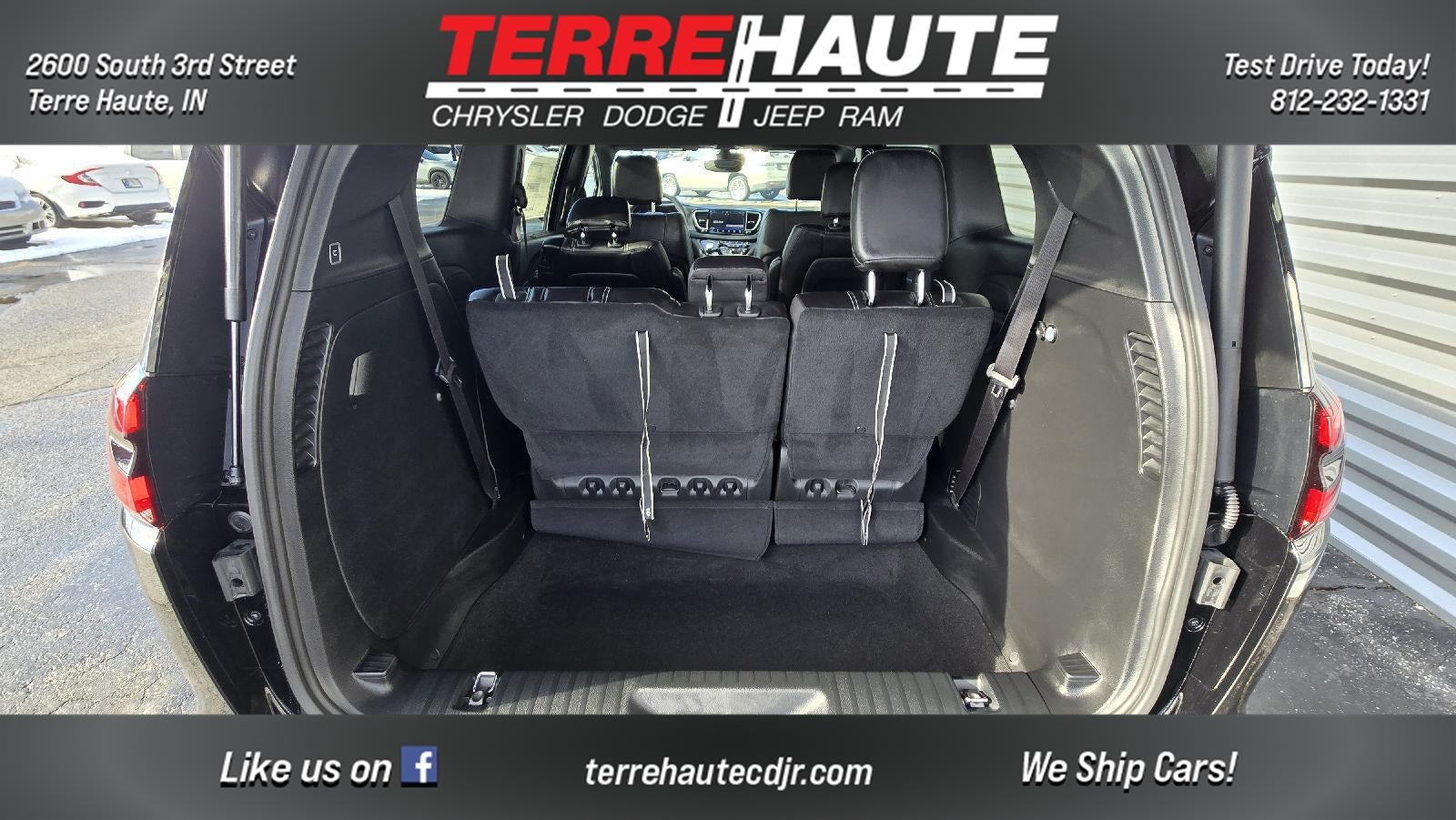 2026 Chrysler Pacifica Select