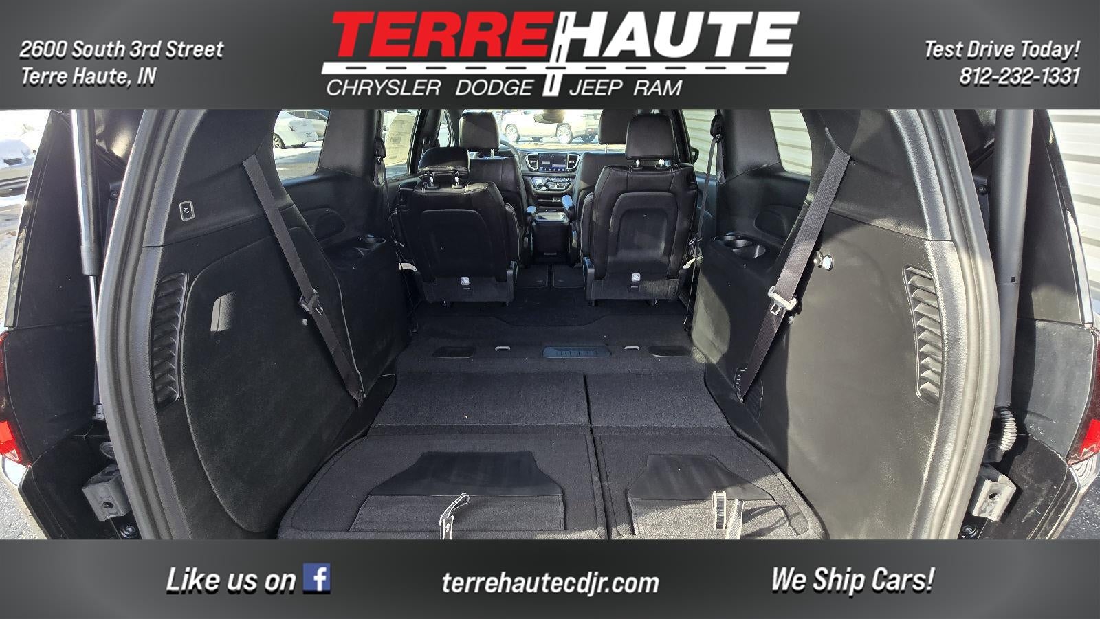 2026 Chrysler Pacifica Select