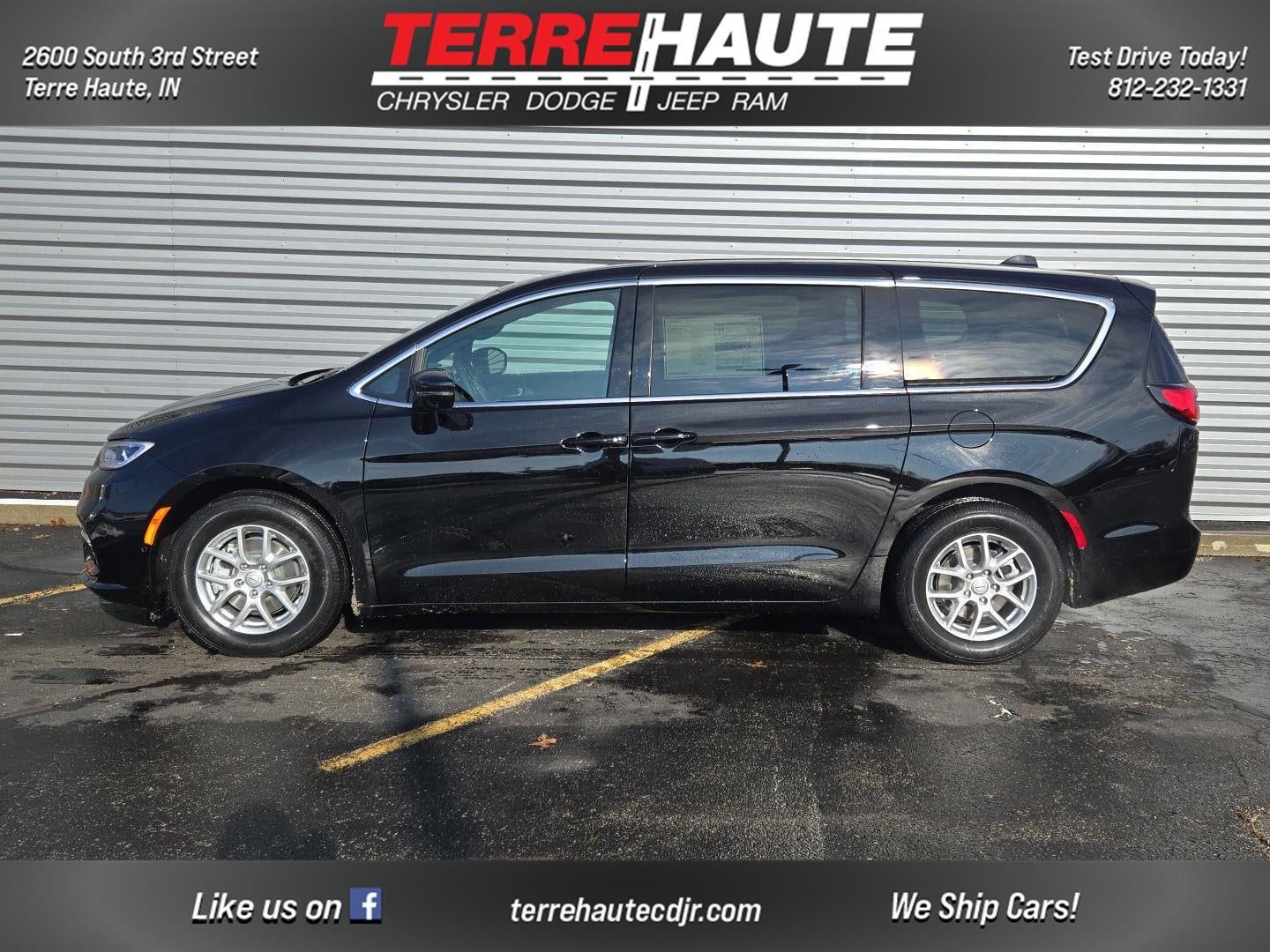 2026 Chrysler Pacifica Select