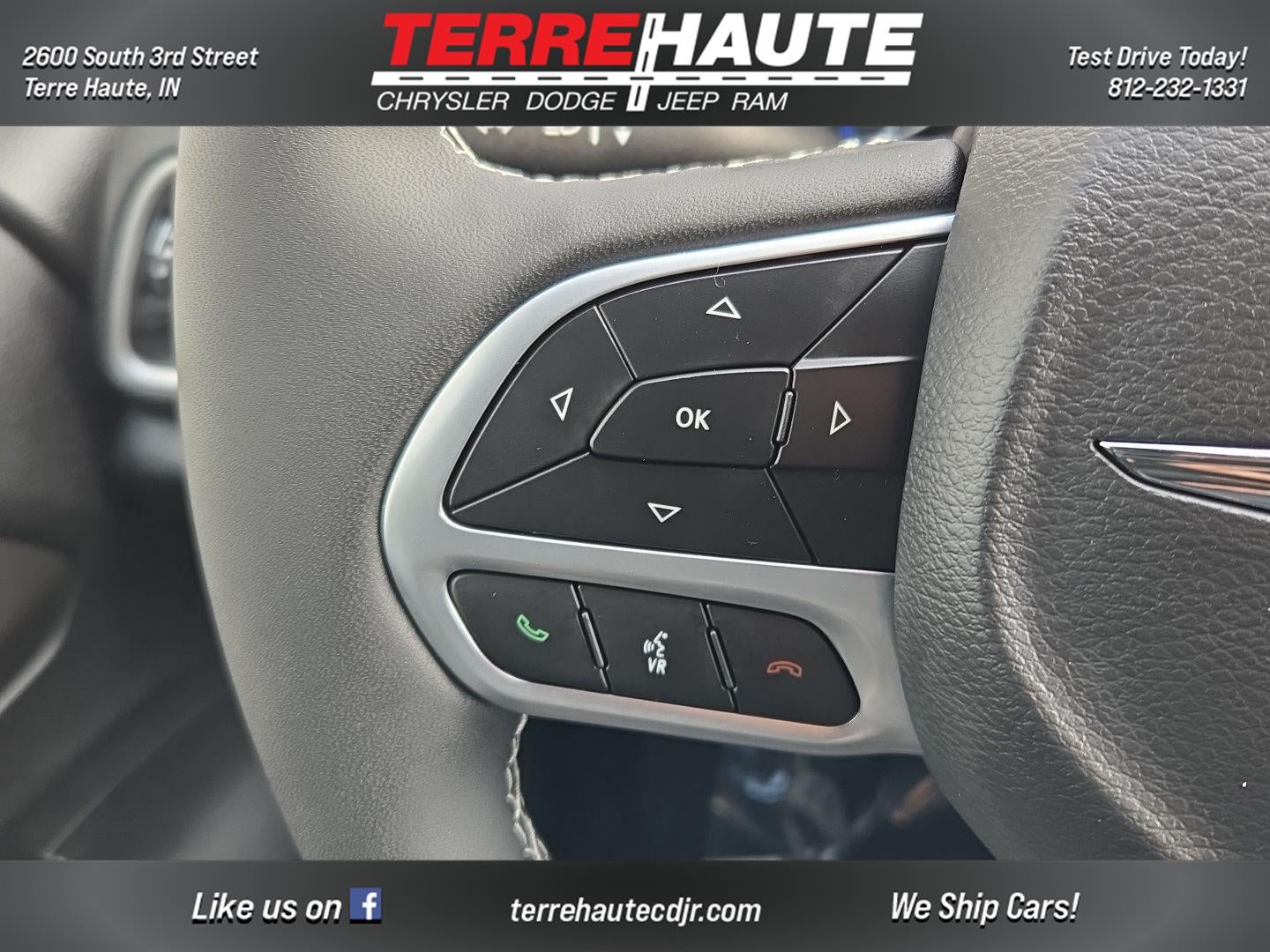 2026 Chrysler Pacifica Select