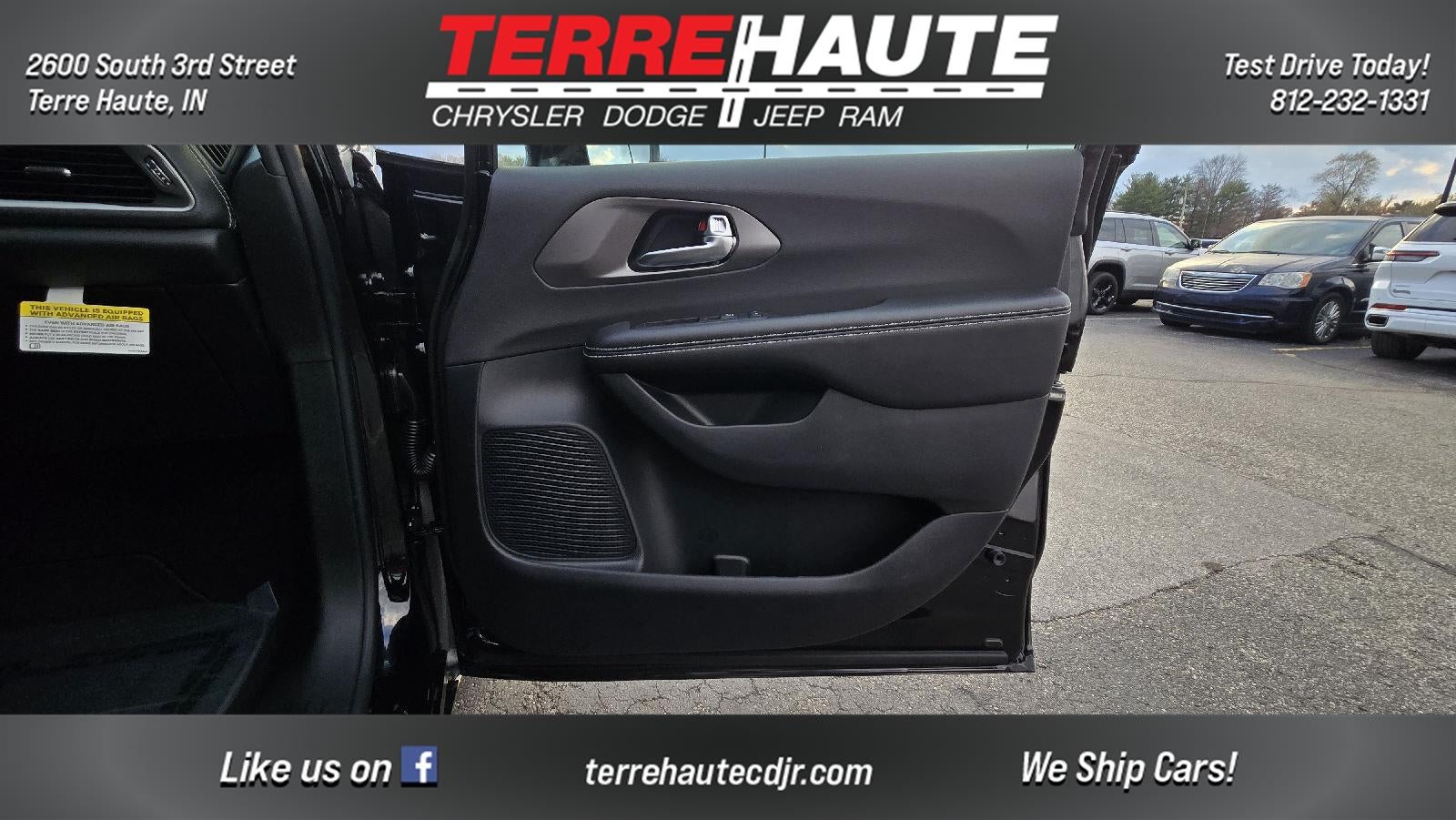 2026 Chrysler Pacifica Select