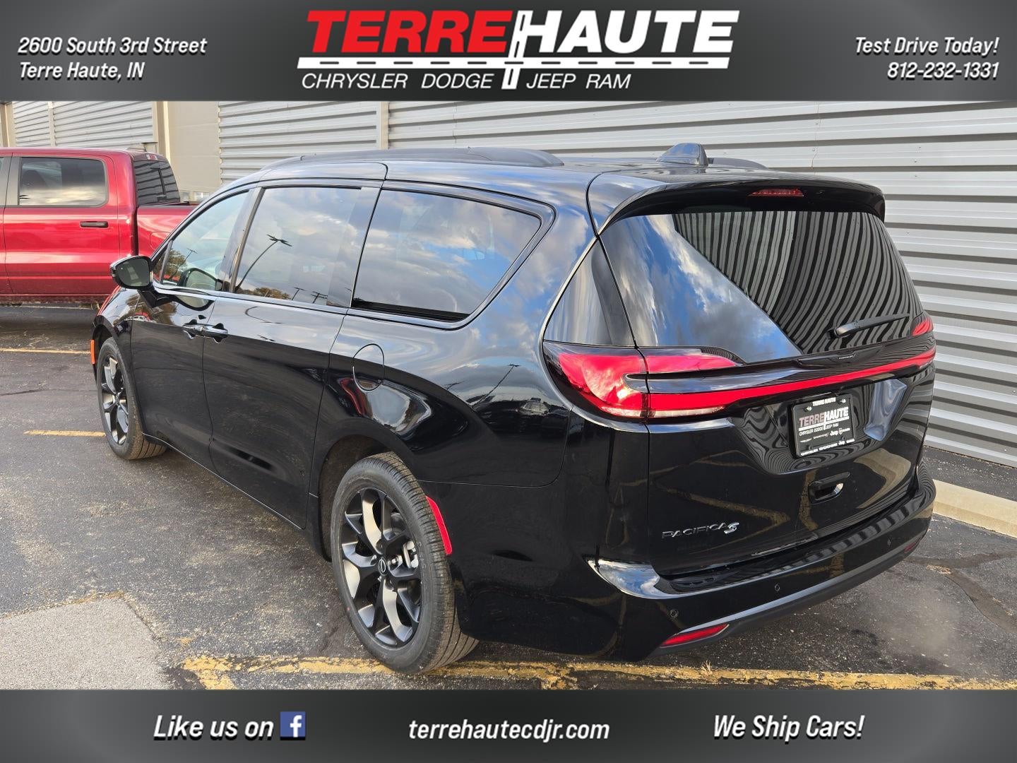 2026 Chrysler Pacifica Select