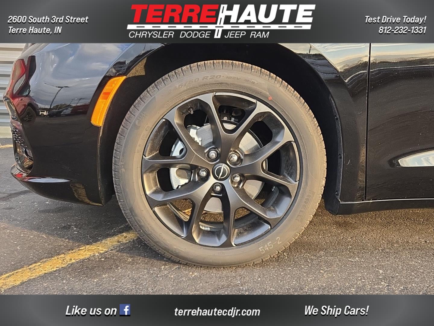 2026 Chrysler Pacifica Select