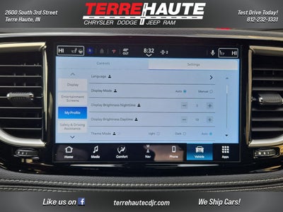 2026 Chrysler Pacifica Select