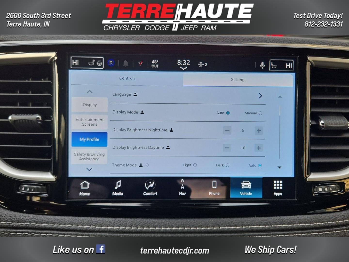 2026 Chrysler Pacifica Select