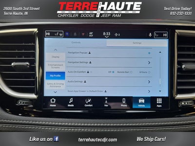 2026 Chrysler Pacifica Select