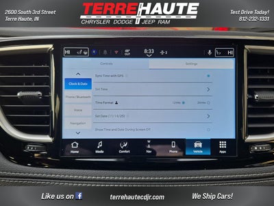 2026 Chrysler Pacifica Select