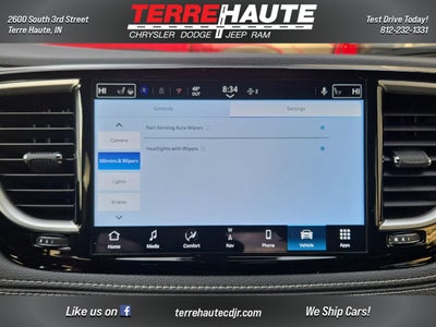 2026 Chrysler Pacifica Select