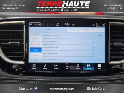 2026 Chrysler Pacifica Select