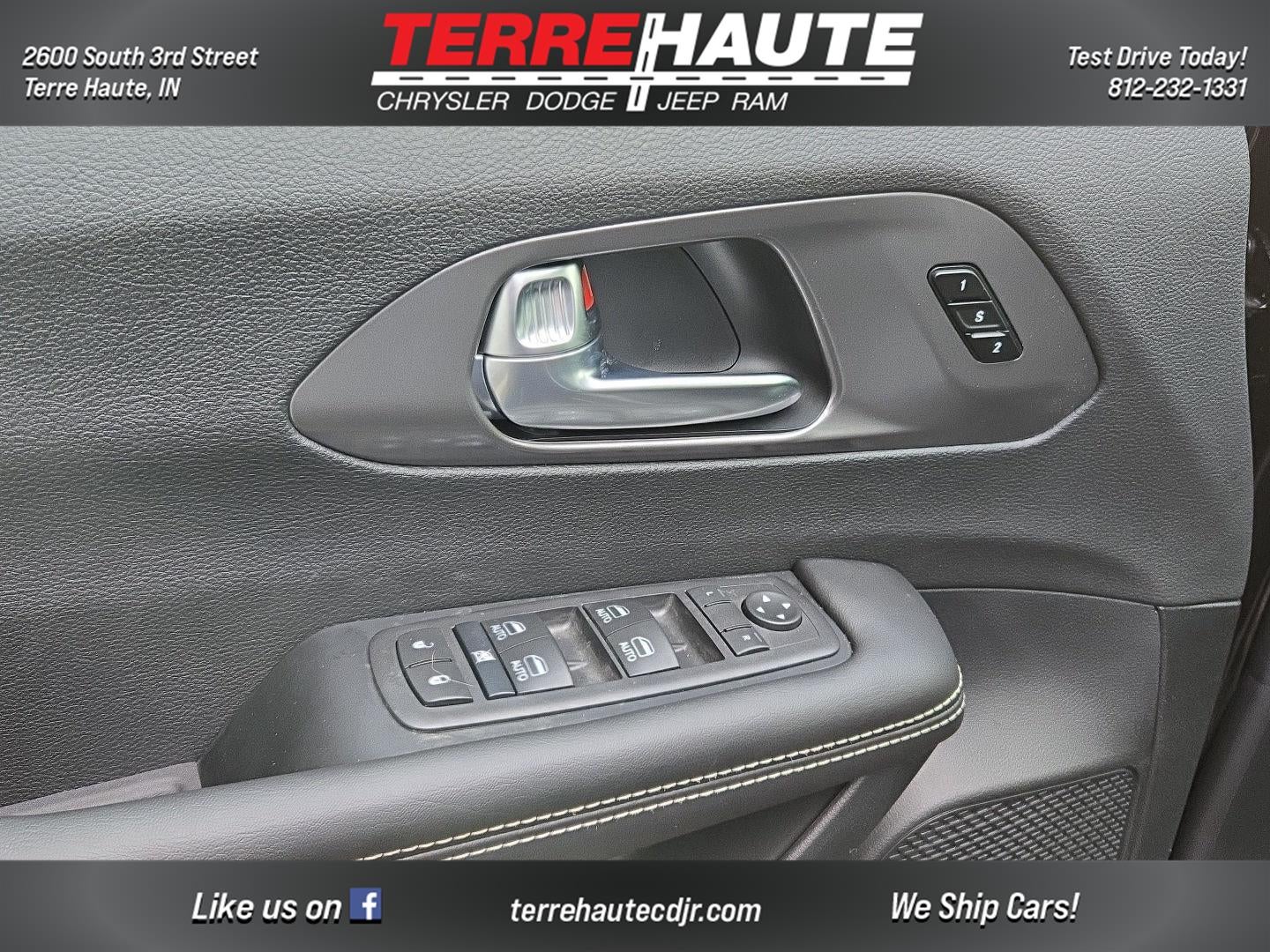 2026 Chrysler Pacifica Select