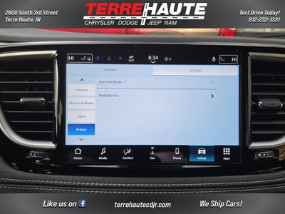 2026 Chrysler Pacifica Select