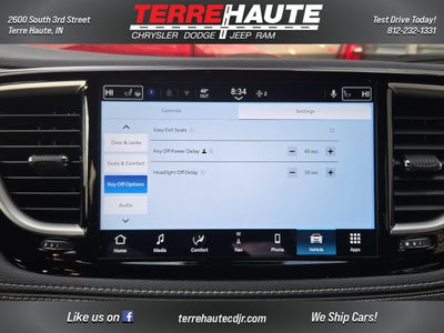 2026 Chrysler Pacifica Select