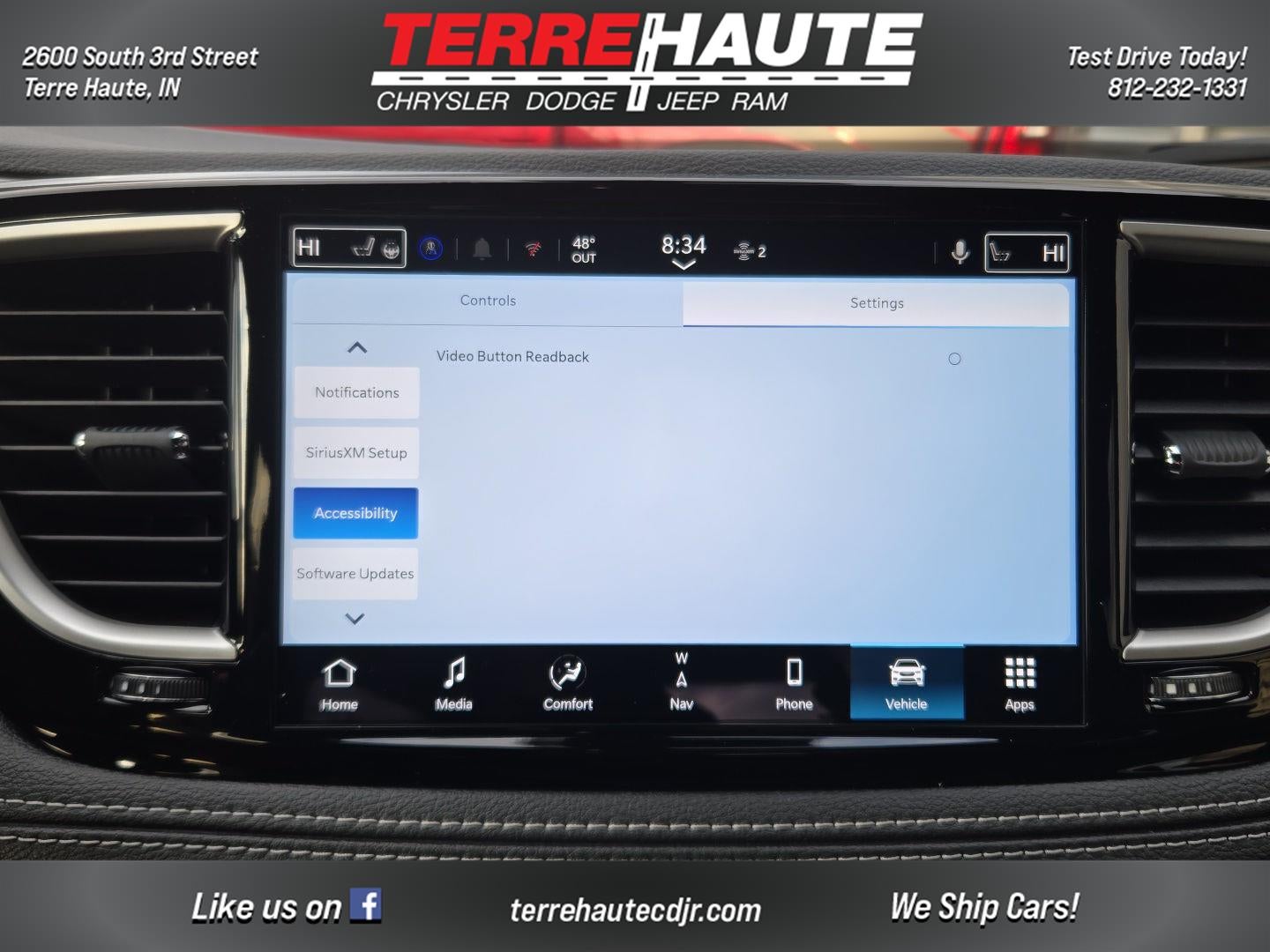 2026 Chrysler Pacifica Select