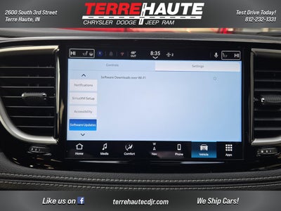 2026 Chrysler Pacifica Select