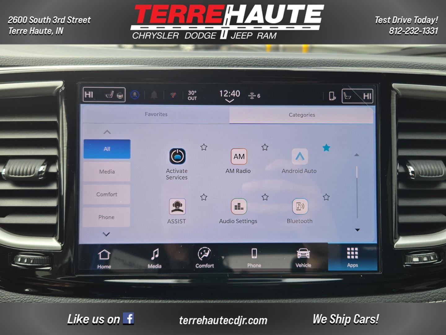 2026 Chrysler Pacifica Select