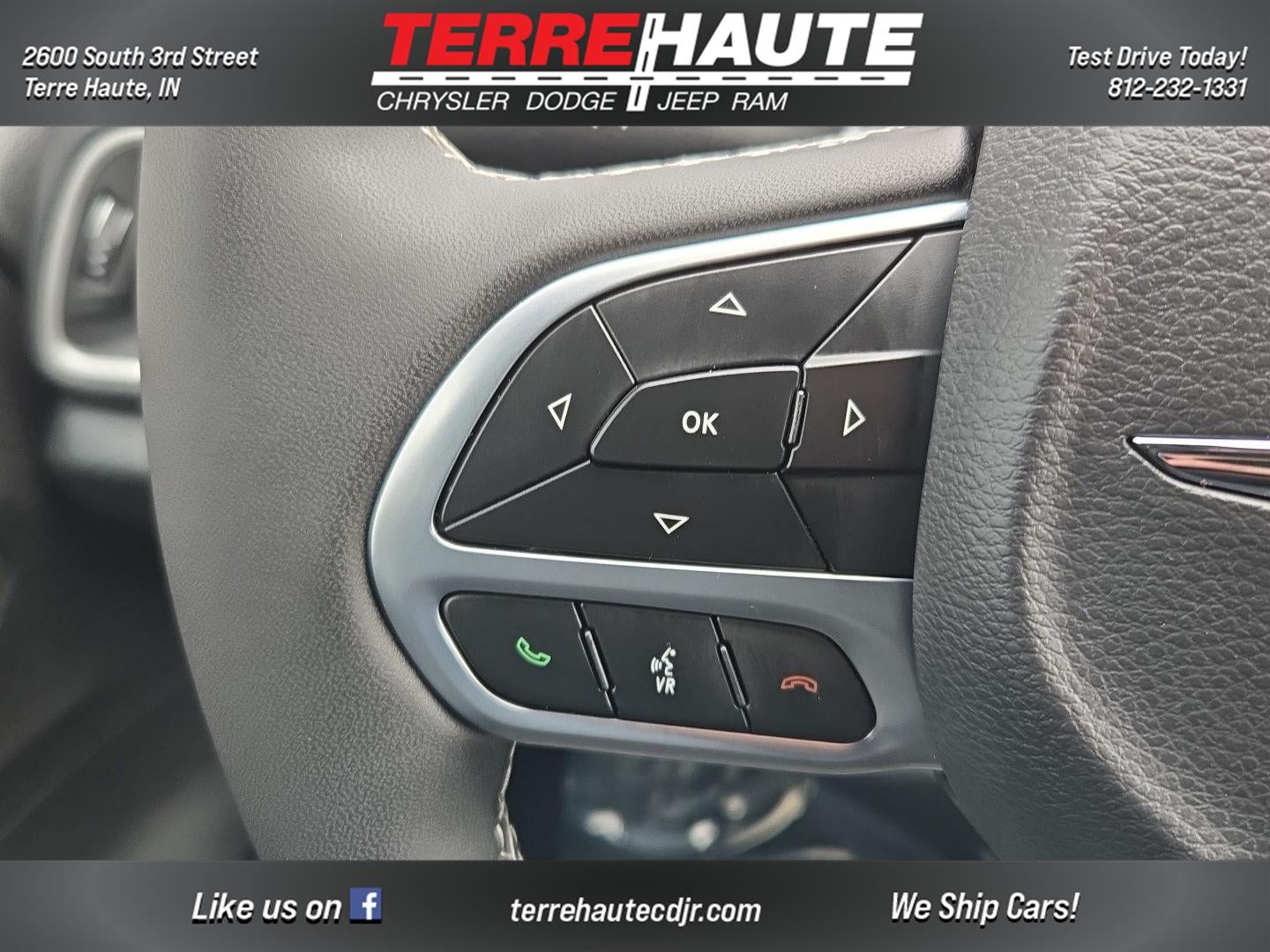 2026 Chrysler Pacifica Select