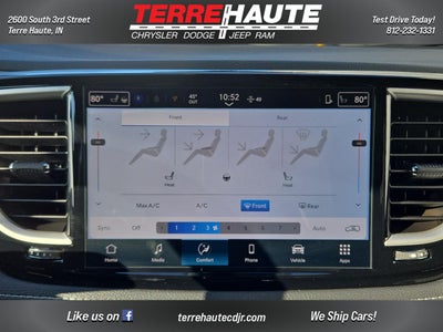 2026 Chrysler Pacifica Select