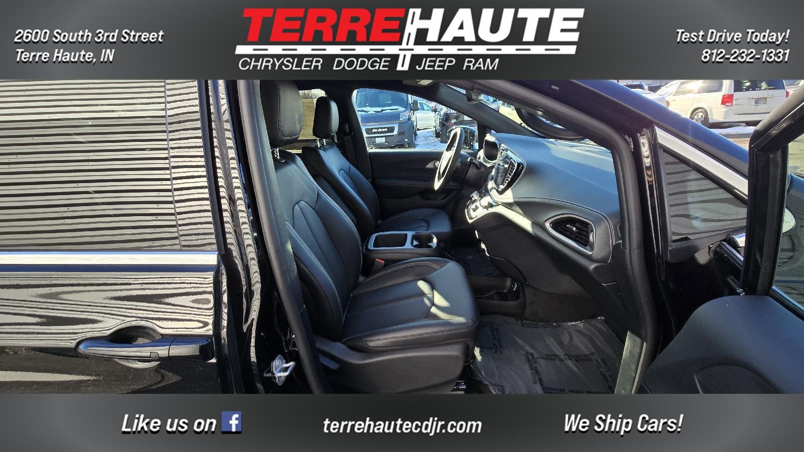 2026 Chrysler Pacifica Select