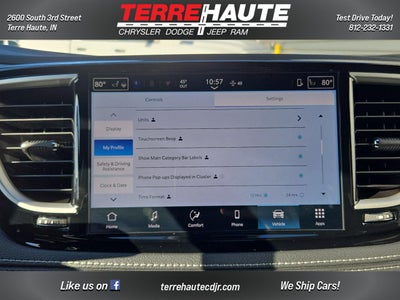 2026 Chrysler Pacifica Select