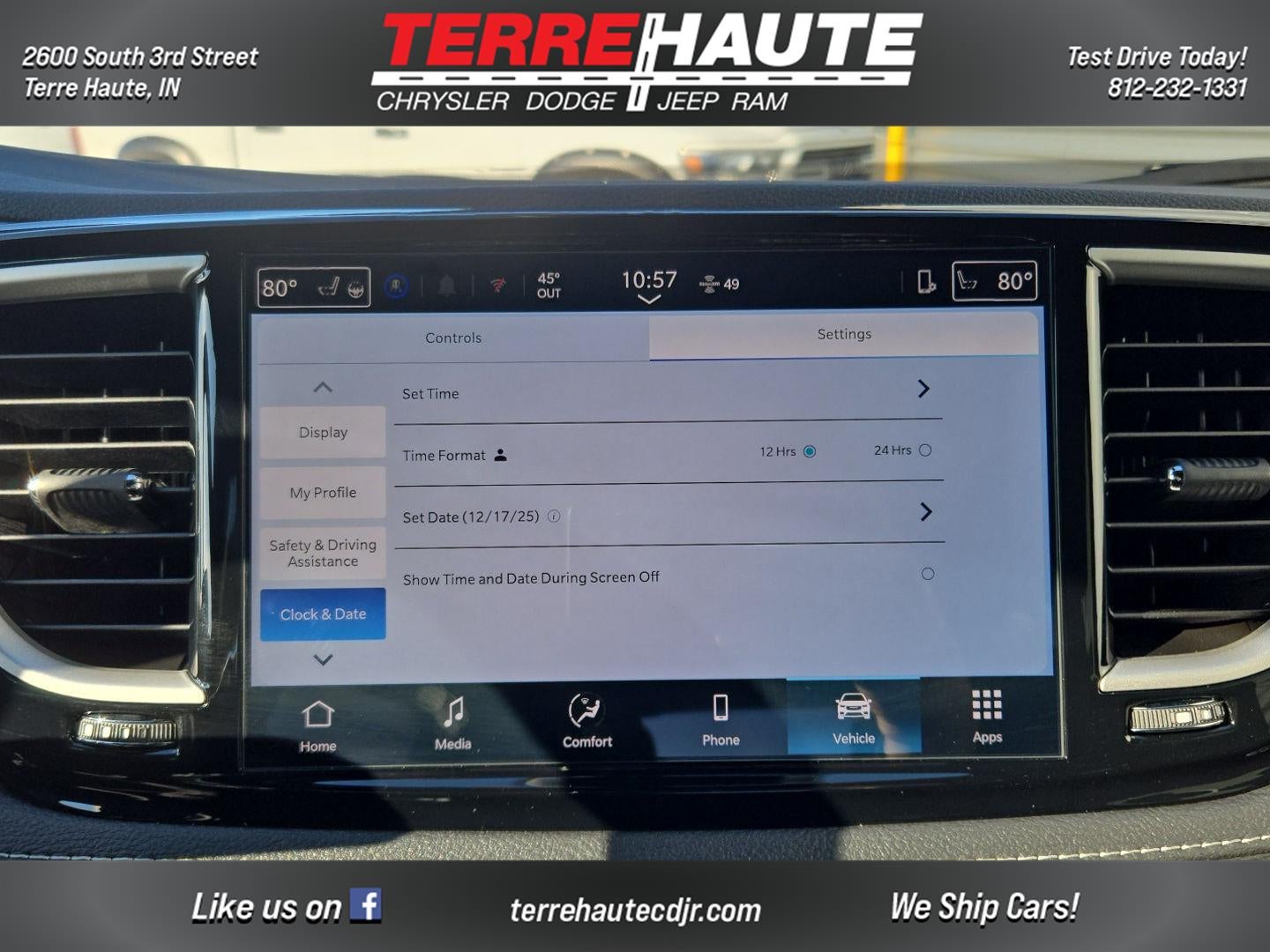 2026 Chrysler Pacifica Select