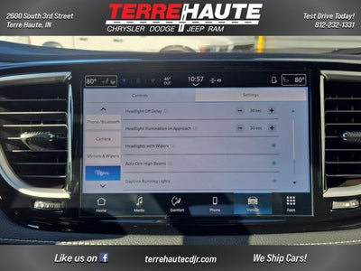 2026 Chrysler Pacifica Select