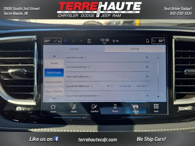 2026 Chrysler Pacifica Select