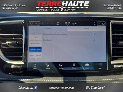 2026 Chrysler Pacifica Select