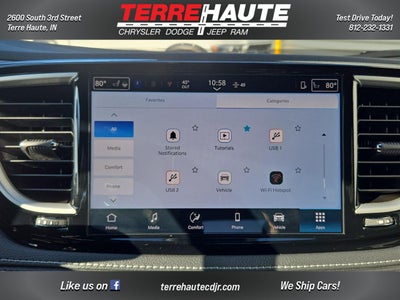 2026 Chrysler Pacifica Select