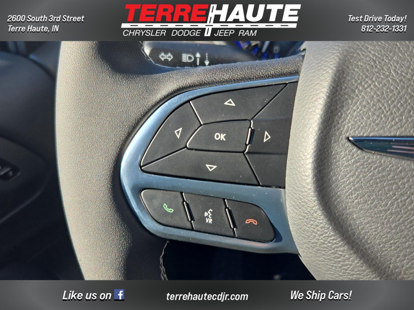 2026 Chrysler Pacifica Select