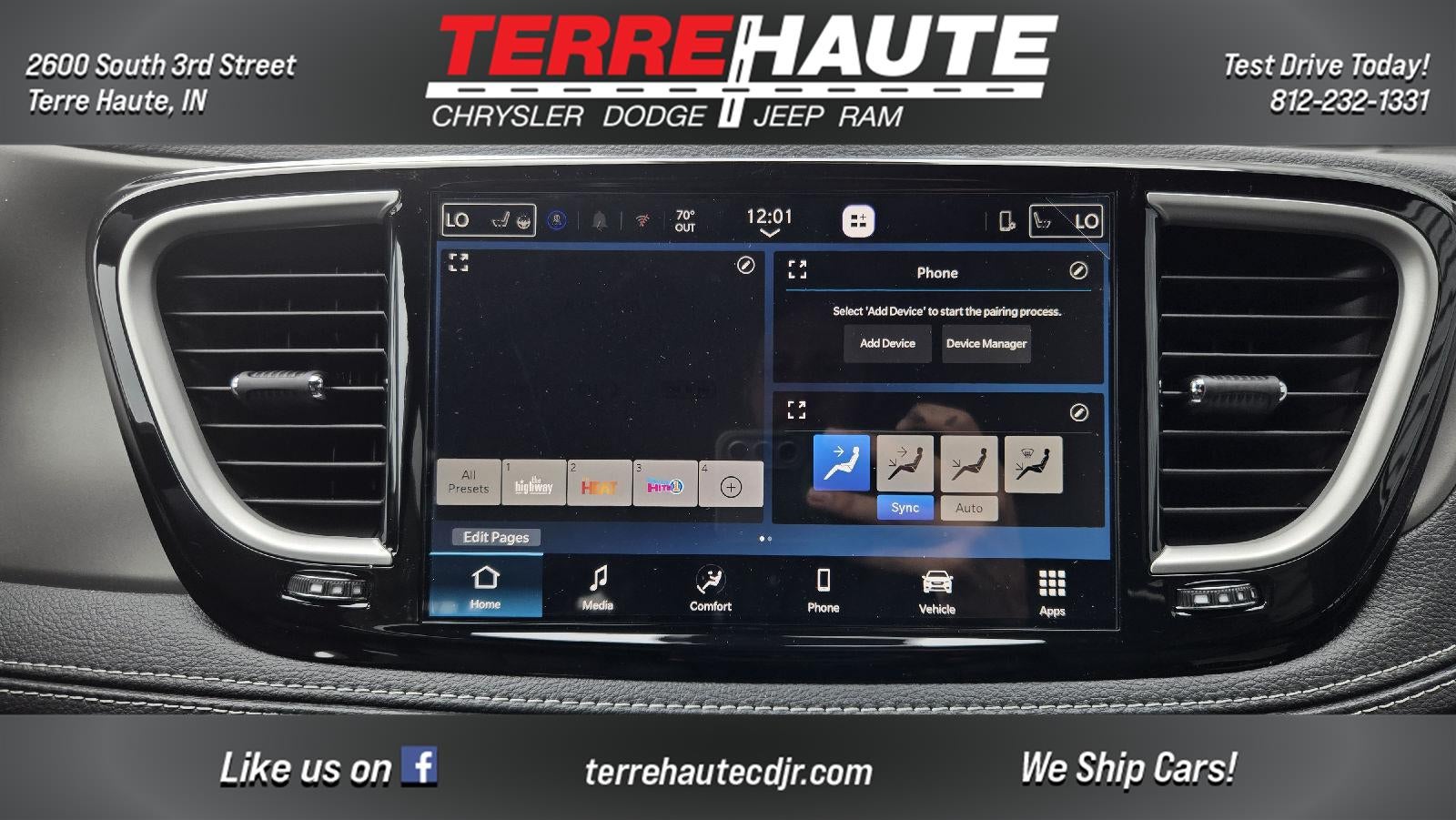 2027 Chrysler Pacifica Select