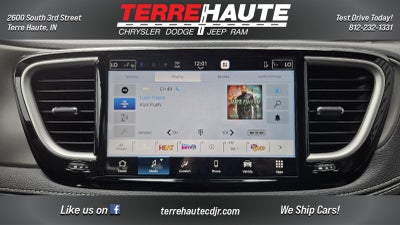 2027 Chrysler Pacifica Select
