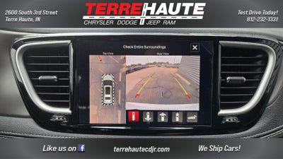 2027 Chrysler Pacifica Select