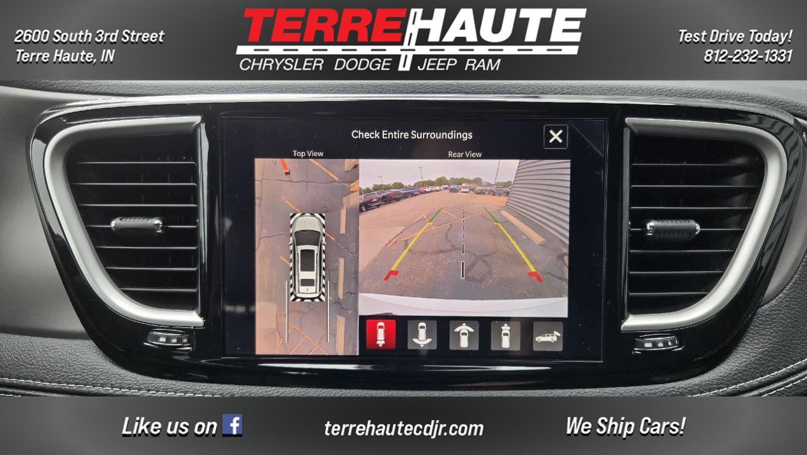 2027 Chrysler Pacifica Select
