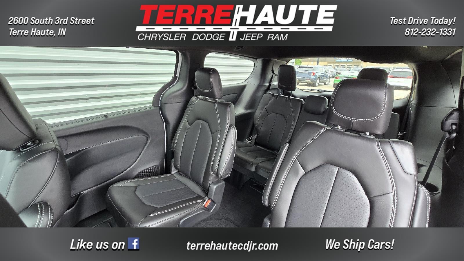 2027 Chrysler Pacifica Select