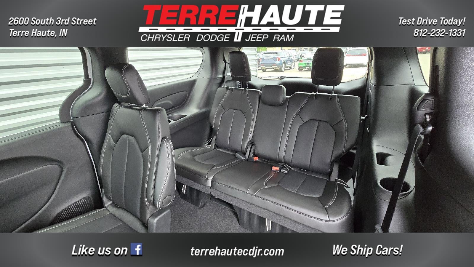 2027 Chrysler Pacifica Select