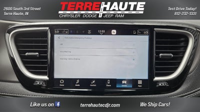 2027 Chrysler Pacifica Select
